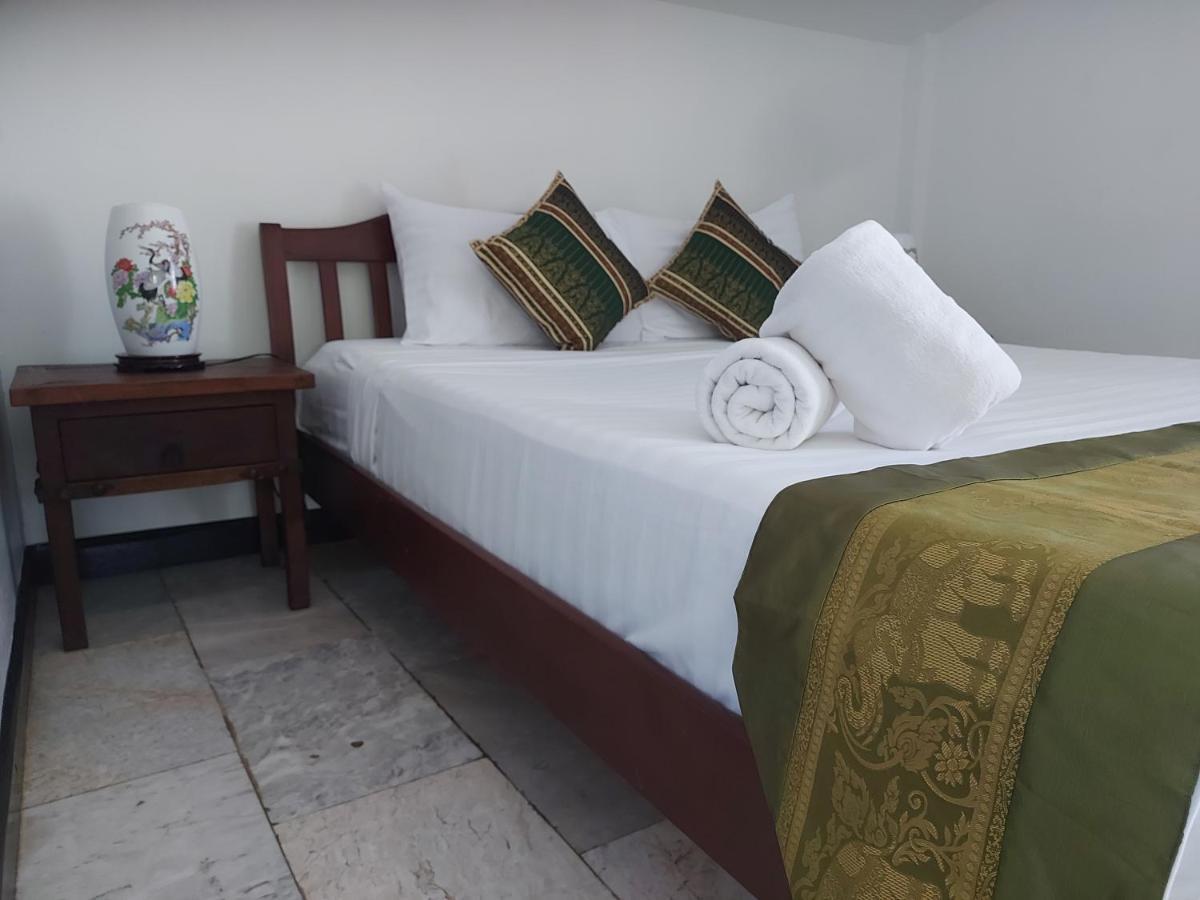 The Beach Boutique Resort Ban Pak Nam Pran Exterior photo